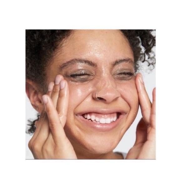 ๐ Clinique Take The Day Off Cleansing Balm ๐ - Picture 2 of 5